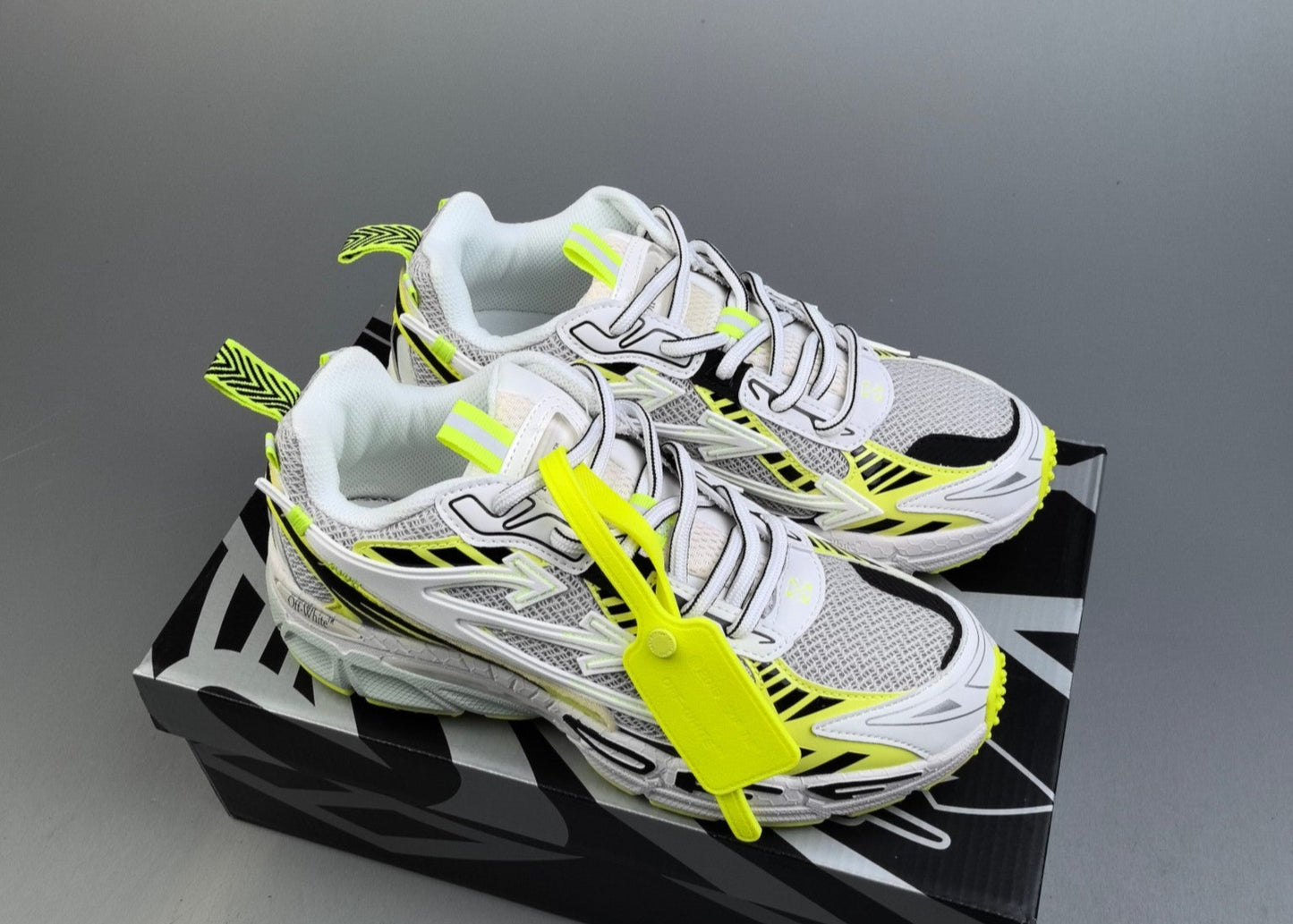 Off-White Fluo