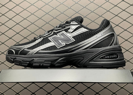 NB 740 Silverblack